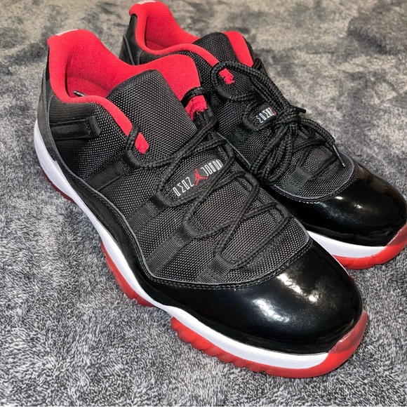 Air Jordan 11 XI Low Bred - Main Image